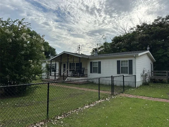 700 Coal Creek Rd, Tuttle, OK 73089