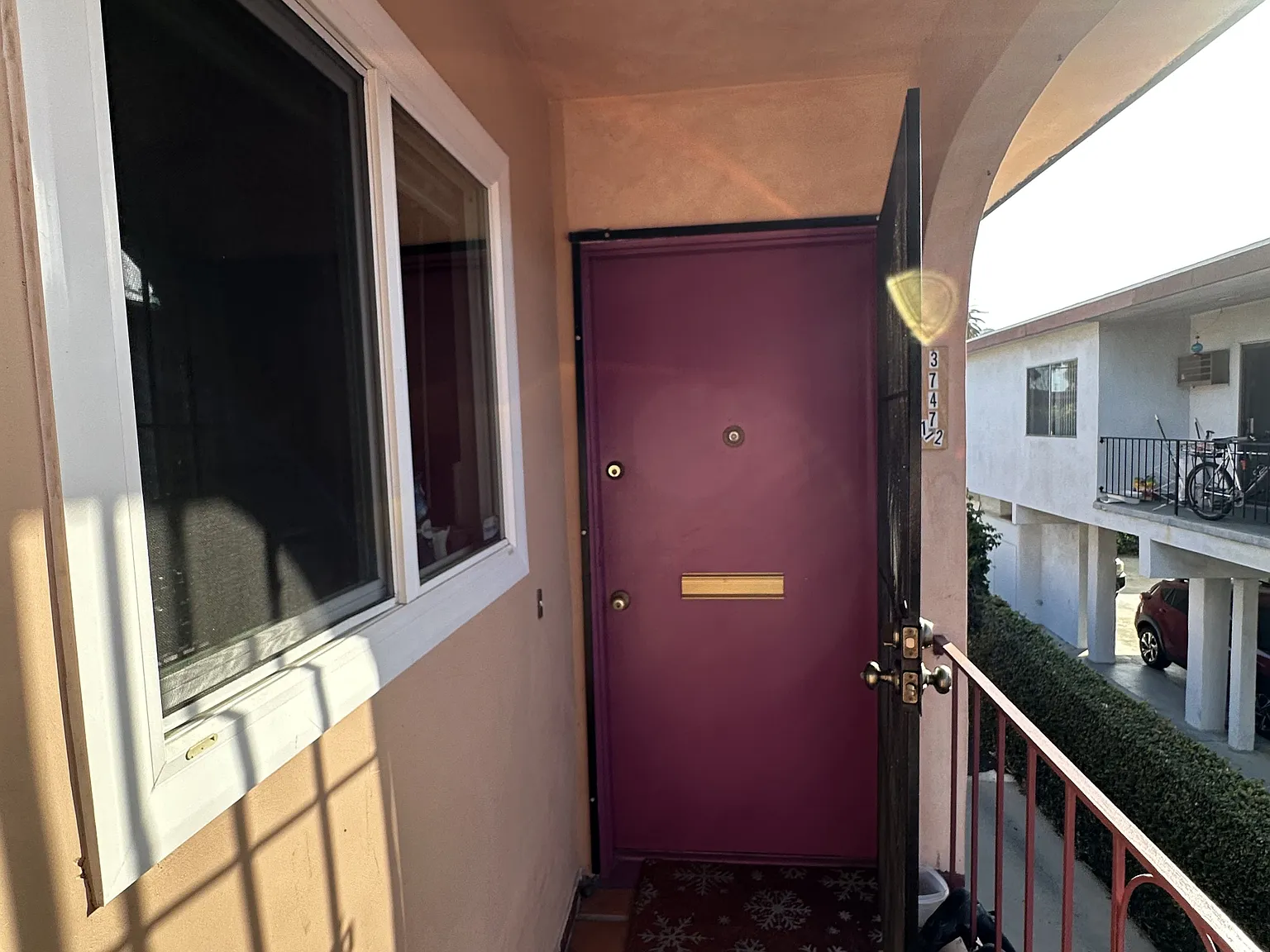 3 bed, 1300 sqft, $3,300 — Photo 3