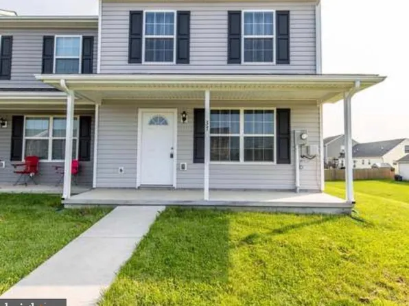 37 Original Ln, Inwood, WV 25428