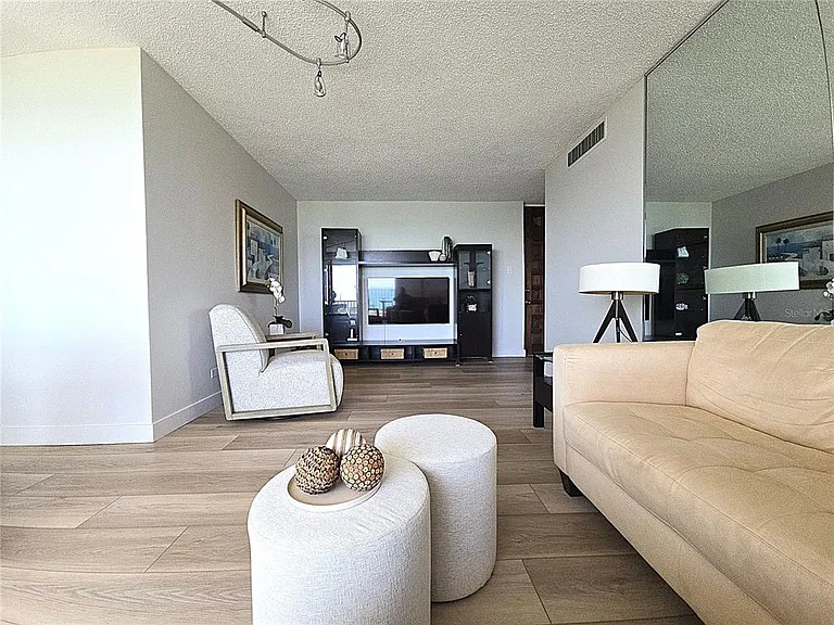 37 Avenue Isla Verde — Photo 4