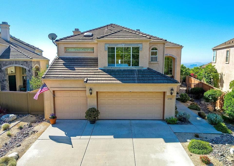 1st image of 2301 Canyon View Gln