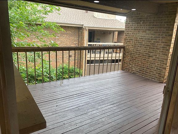 5th image of 5150 Amesbury Dr #222A
