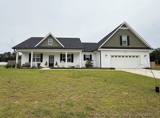 198 Slade Corner Rd, Raeford, NC 28376