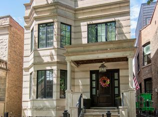 1334 W Newport Ave, Chicago, IL 60657