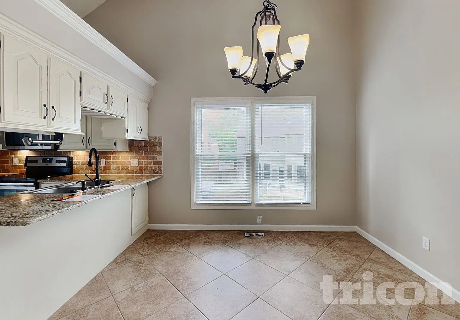 12417 S Albervan Street Olathe KS — Photo 4