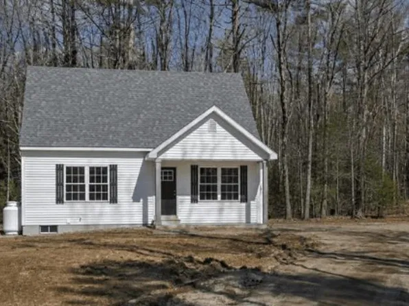 15 Asheley Avenue #8, Hinsdale, NH 03451
