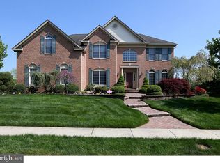 130 Oakmont Dr, Moorestown, NJ 08057