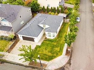 1716 N Falcon Dr, Ridgefield, WA 98642