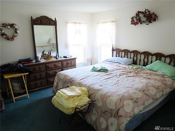 2nd image of 56 Canyon Creek Rd