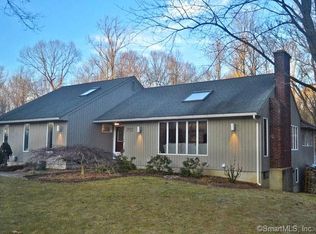 393 Chimney Sweep Hill Rd, Glastonbury, CT 06033