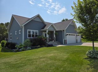 1837 Spruce Grove Trl, Detroit Lakes, MN 56501