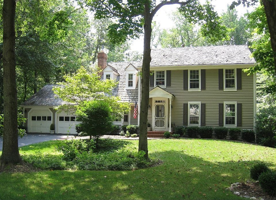 1st image of 9729 S Park Cir