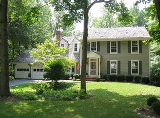 9729 S Park Cir, Fairfax Station, VA 22039