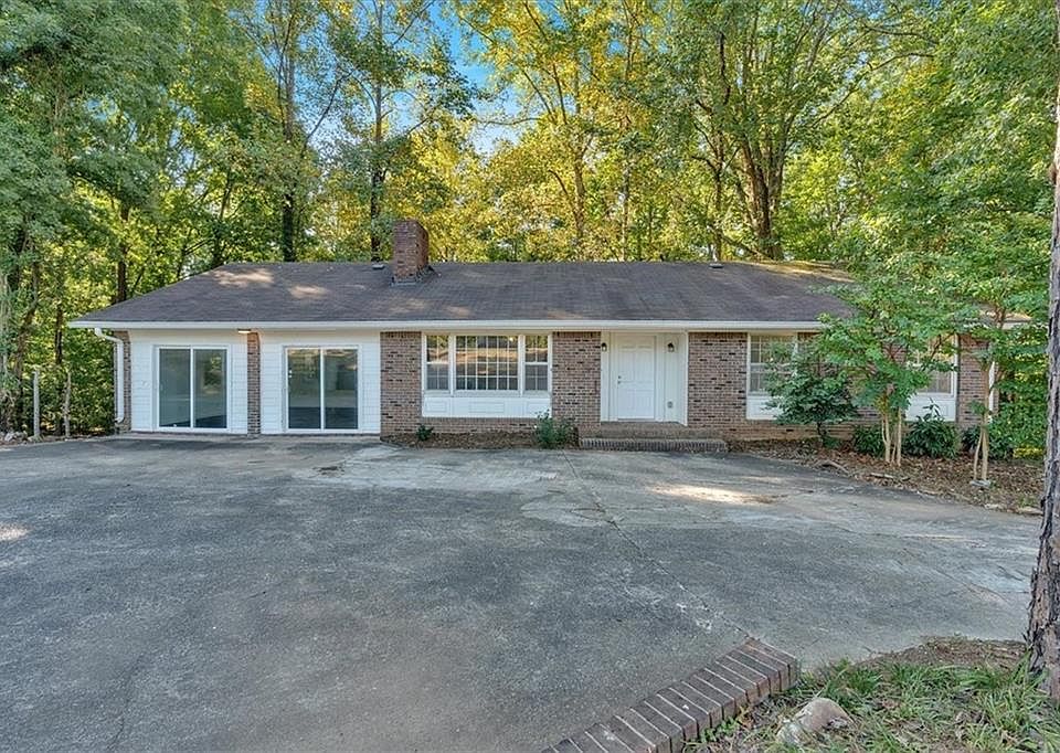 1st image of 3618 Cumming Hwy