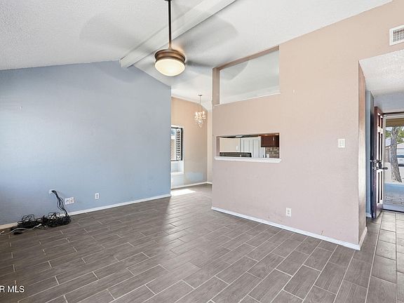 4th image of 11837 Lewis Lee Ct
