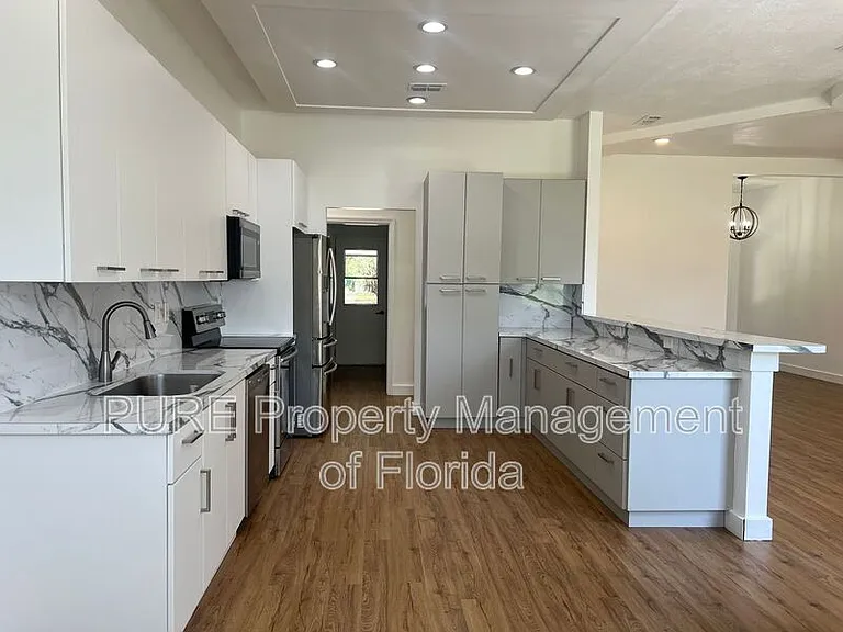 14232 SW 8th Ave — Photo 28