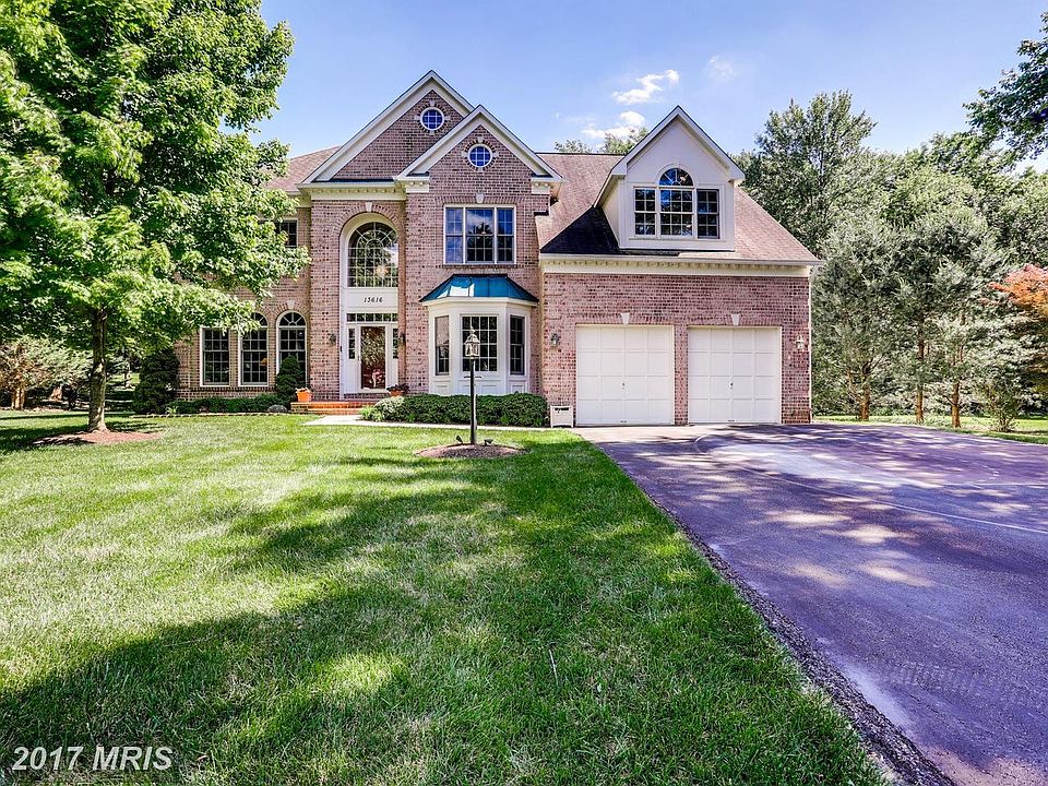 1st image of 13616 Valley Dr