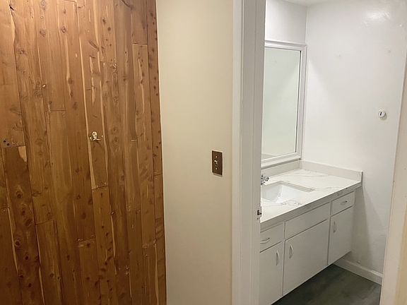 5th image of 1810 Ramona Ave APT 15