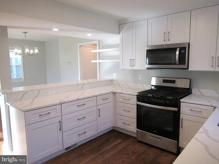 2142 N Stafford St #1 — Photo 12