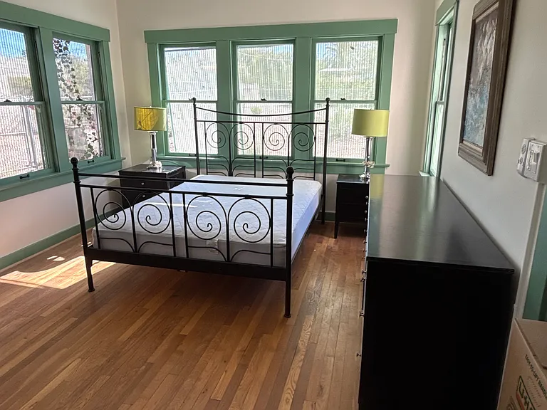616 E Helen St — Photo 10