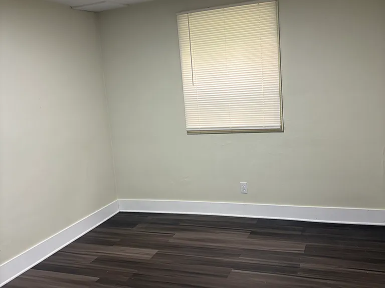 1685 Jane Dr #4 — Photo 6
