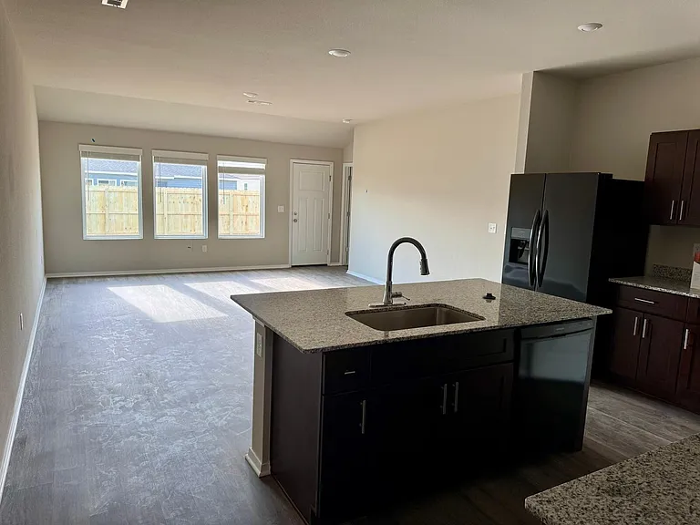 6507 Brickhaven St — Photo 6