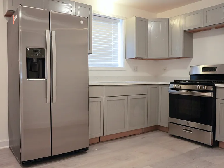 1322 S 51st Ave #1 — Photo 1