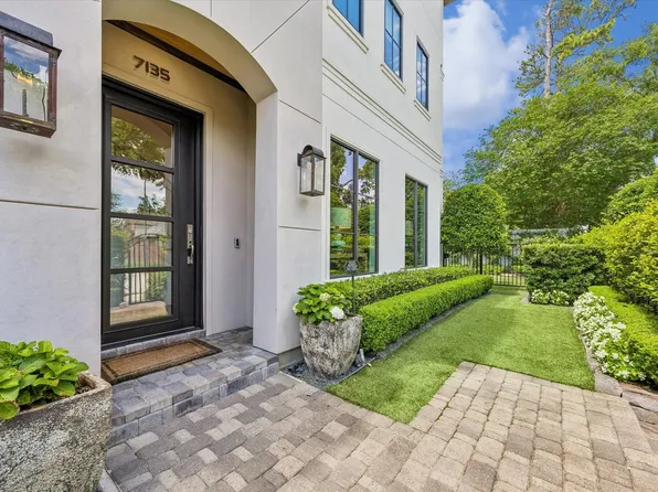 7135 Janet St, Houston, TX 77055
