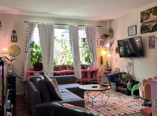 1008 W 19th St #1, Chicago, IL 60608
