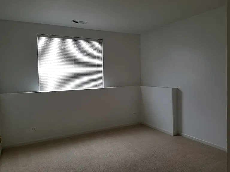 2444 Emily Ln #2444 — Photo 15