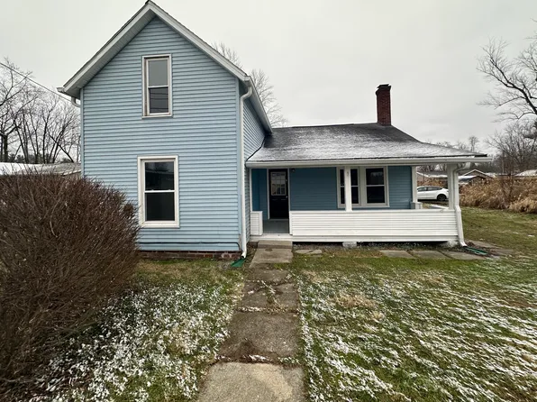 1052 Avenue B St, Greencastle, IN 46135