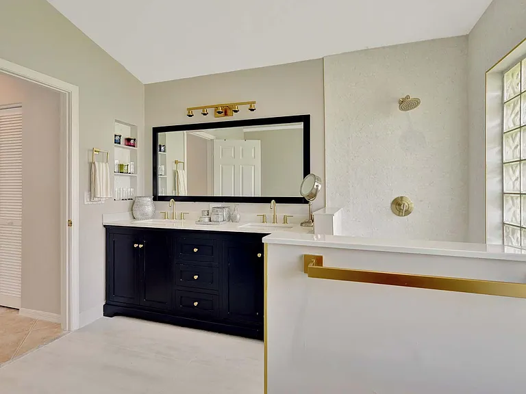 1651 Lakefield North Ct — Photo 14