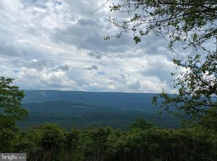 Samantha Ct, Great Cacapon, WV