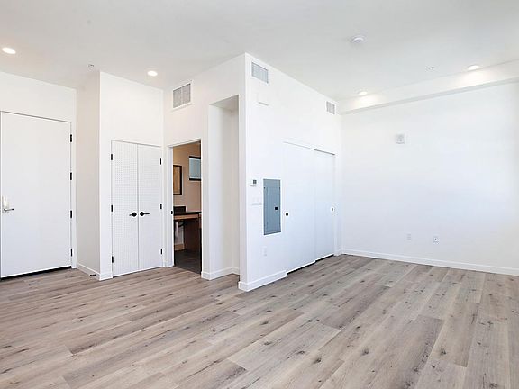 2nd image of 4136 30th St #307