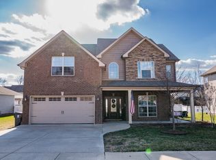 672 Richards Dr, Clarksville, TN 37043