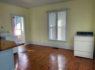 102 Market St #1, Amesbury, MA 01913
