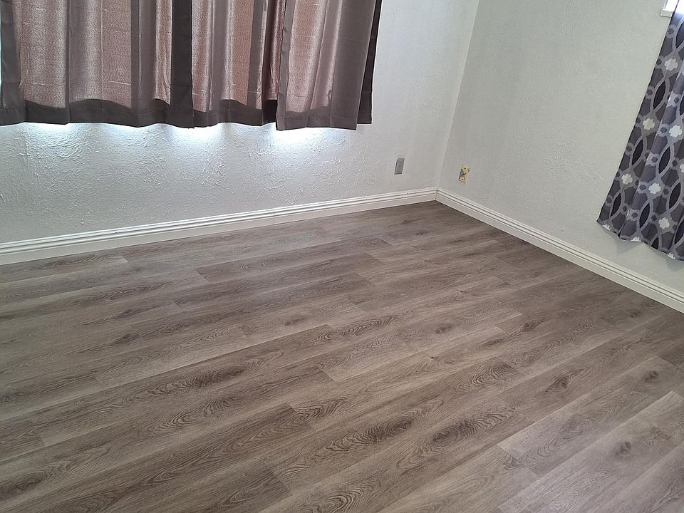 Front bedroom