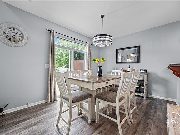 5th image of 422 Acushnet St #0