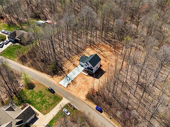 5th image of 294 Bluegill Ln