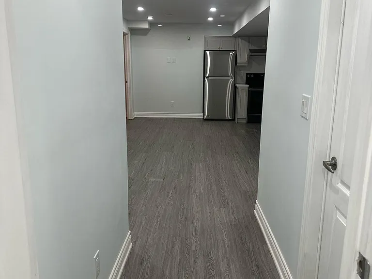 68 Maskell Cres #BASEMENT — Photo 10