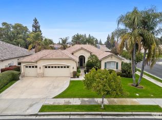 10000 Paradise Rose St, Bakersfield, CA 93311