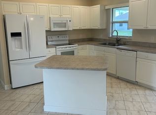 1201 NE 7th Ave, Cape Coral, FL 33909