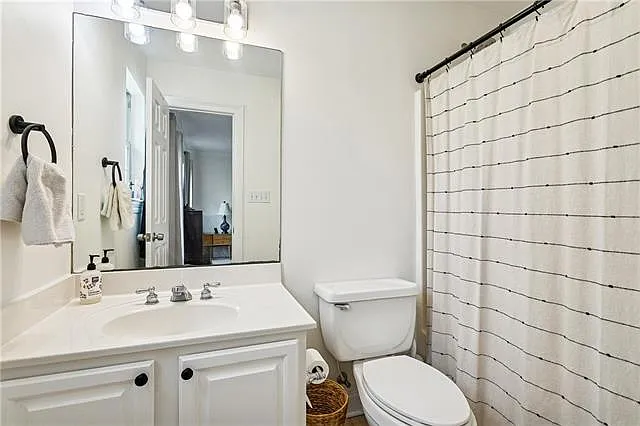 818 Carroll St — Photo 14