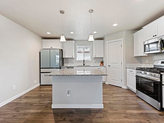 5th image of 12452 Shadow River St