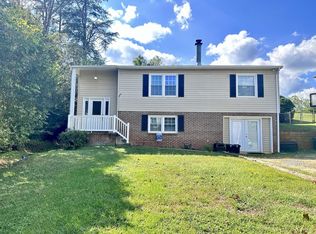 116 Camelot Dr, Charlottesville, VA 22911