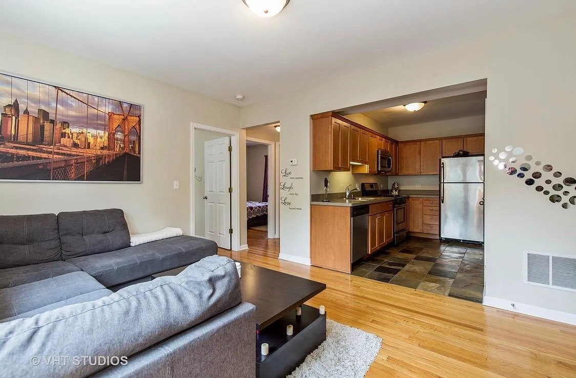4404 W George St — Photo 1