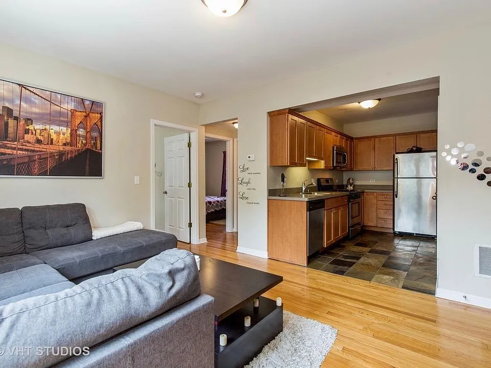 4404 W George St #2