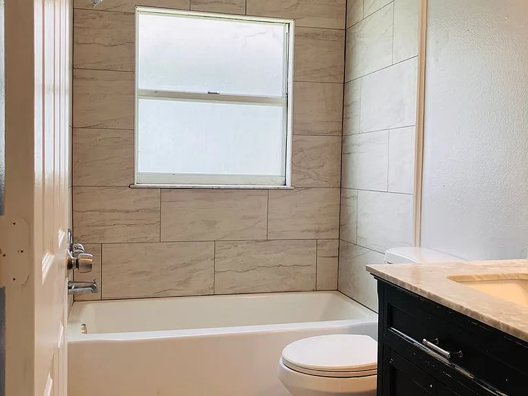 12804 Gettysburg Cir — Photo 19