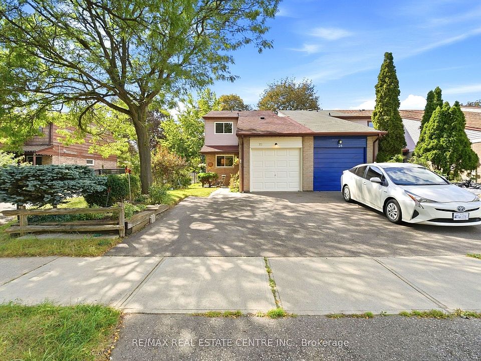 1st image of 25 Scottsdale Ct