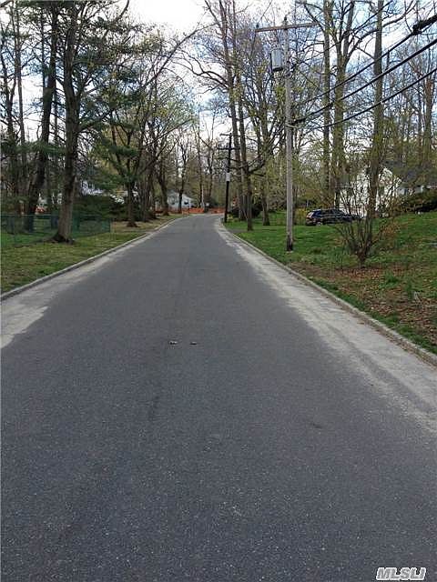 2nd image of 24 Spring Ln